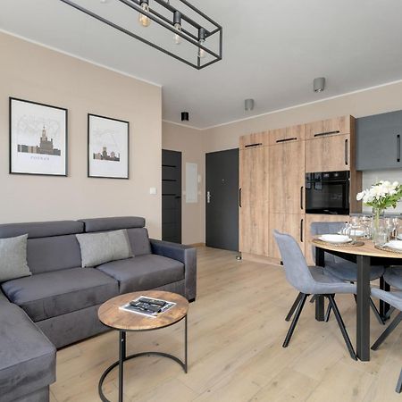 Cosy And Bright Apartment With Parking In Poznan By Noclegi Renters Exterior photo
